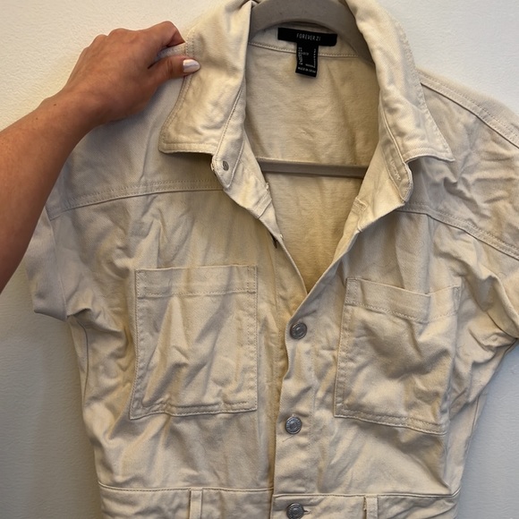 Cream romper - Picture 4 of 4